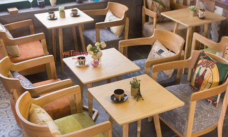 实木厚坐垫餐椅